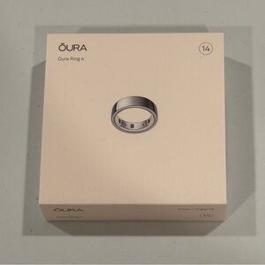 Oura Ring 4 Elegant Silver